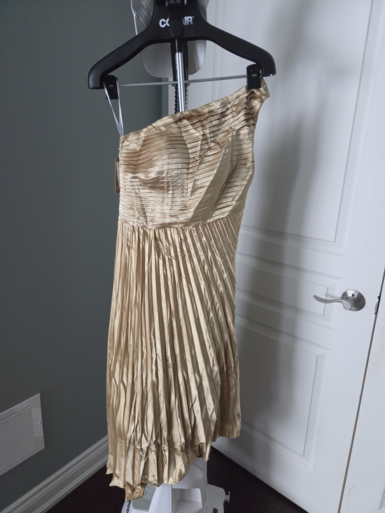 Dresses & Skirts - Gold One-Shoulder Pleated Dress